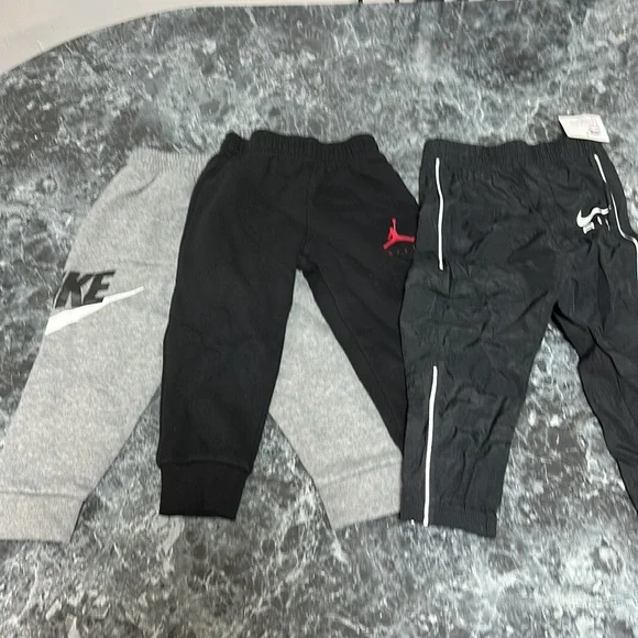 Matching suits for three year old Nike size 3 t